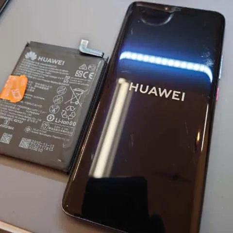 HUAWEI Mate 20 Proバッテリー交換