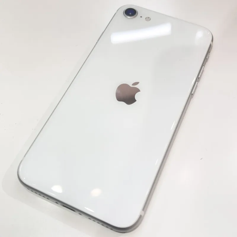 iPhone SE（第2世代）の修理ならお任せ！画面割れやバッテリー劣化など幅広く対応
