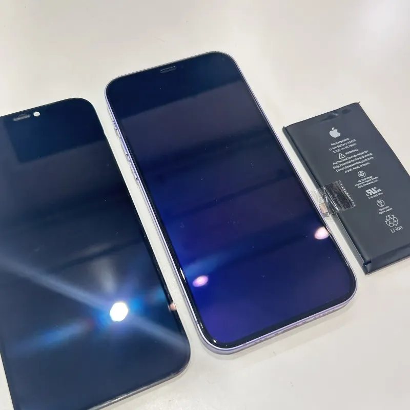 iPhone 12の液晶交換とバッテリー交換がお得！同時修理で超お得！
