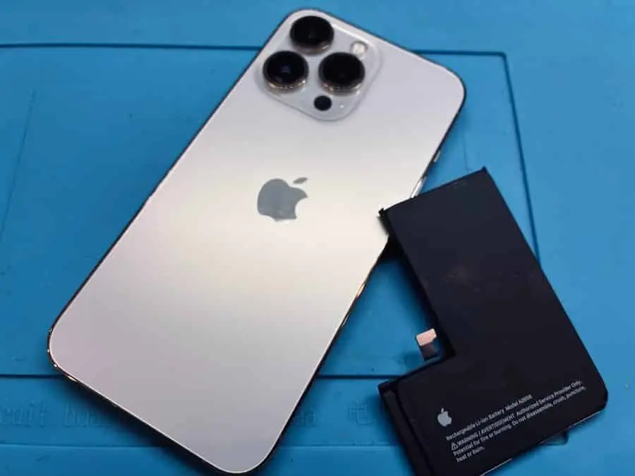 iPhone13PROMAXのバッテリー交換承りました！